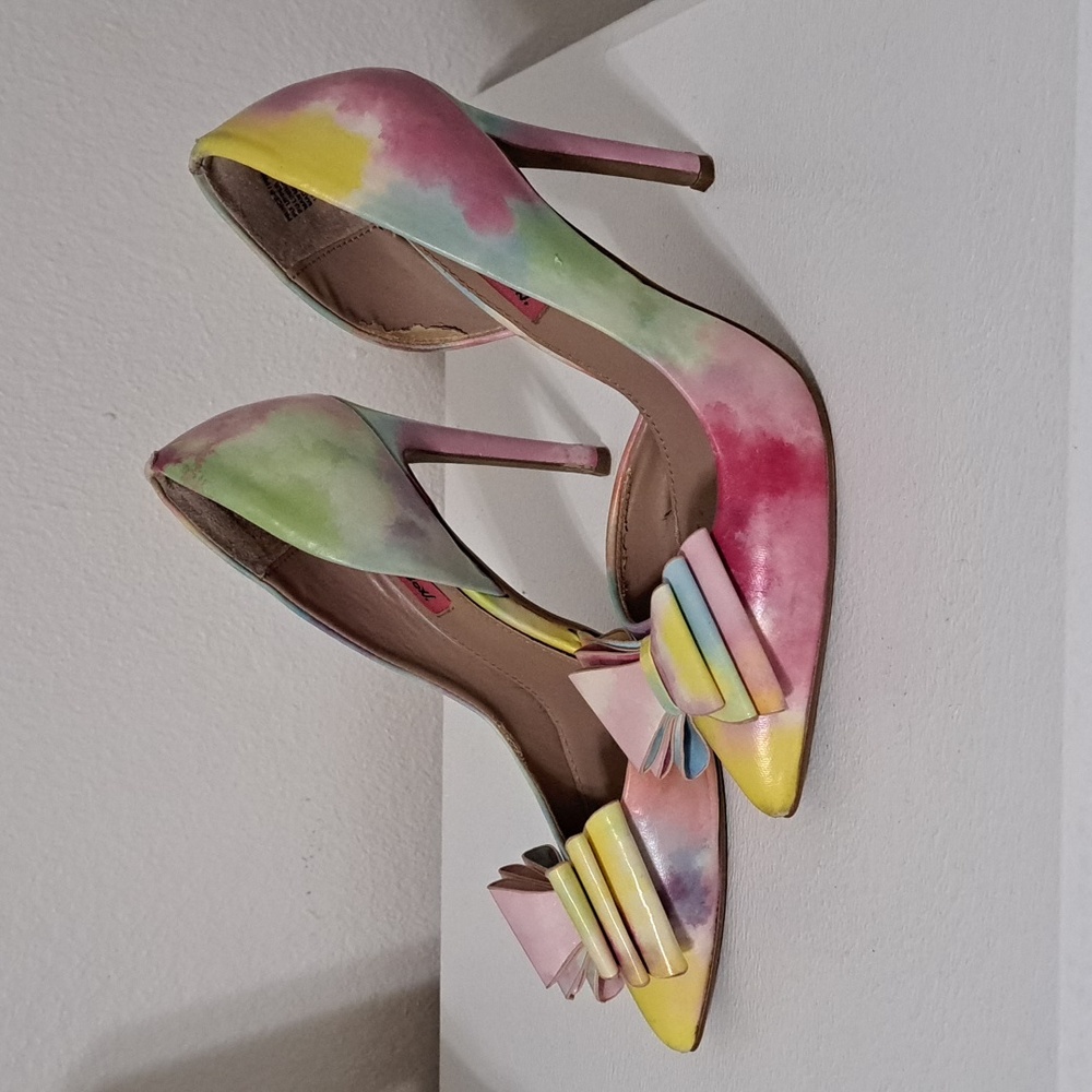 Betsey johnson heels
